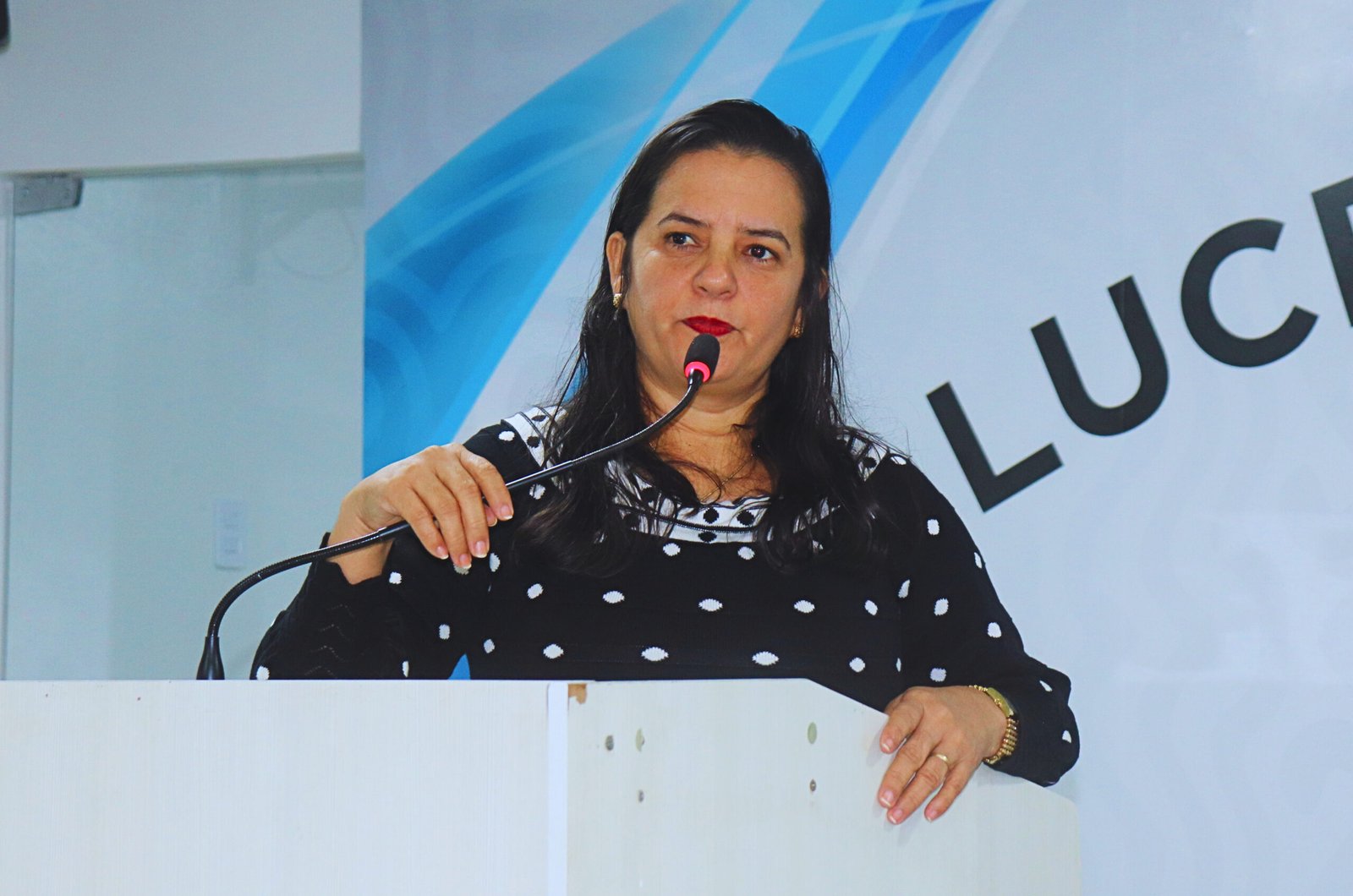 Vereadora Marta Godinho Propõe Educação Financeira nas Escolas